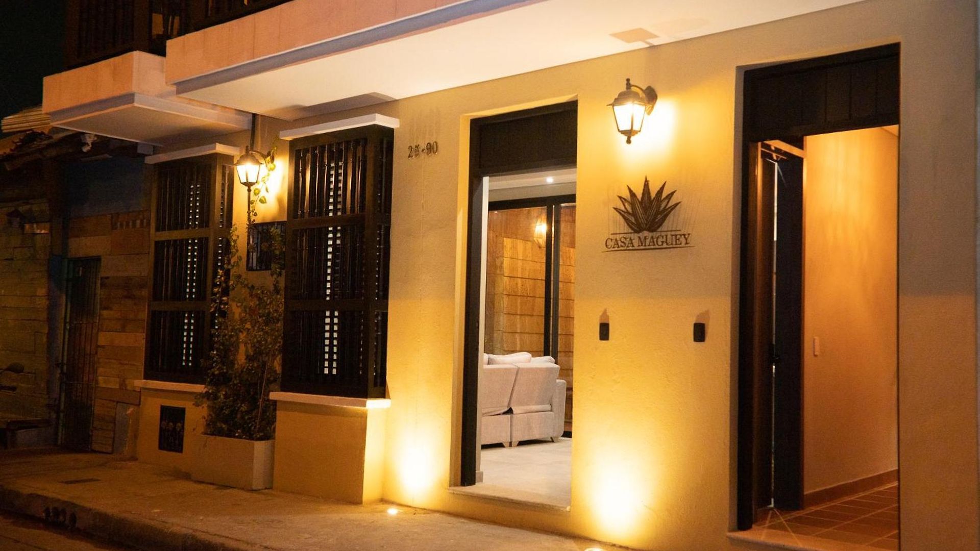 Casa Maguey Rooftop Jacuzzi Bay Views & Culture Get Сasa de vacaciones Cartagena