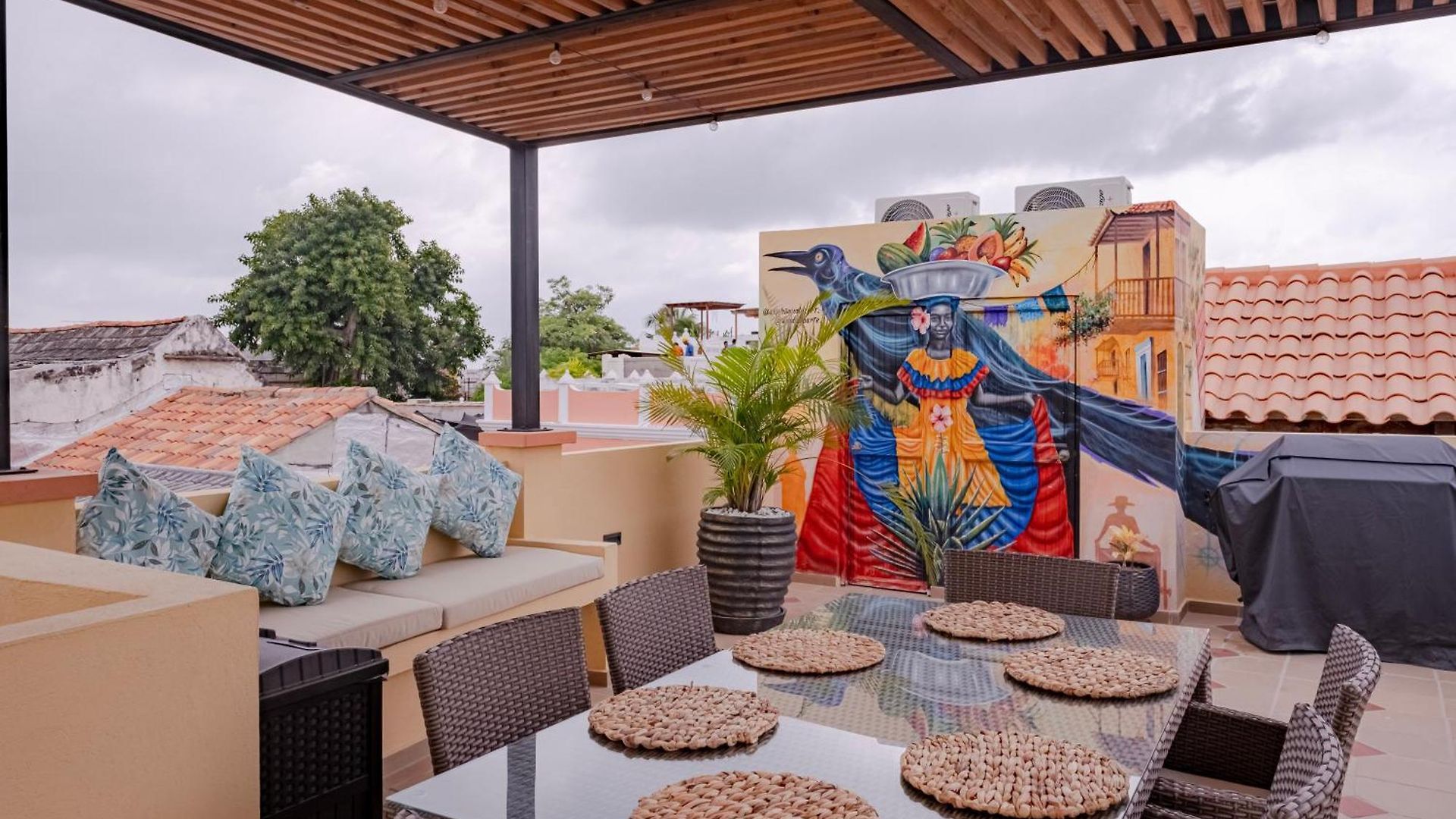 Casa Maguey Rooftop Jacuzzi Bay Views & Culture Get Cartagena
